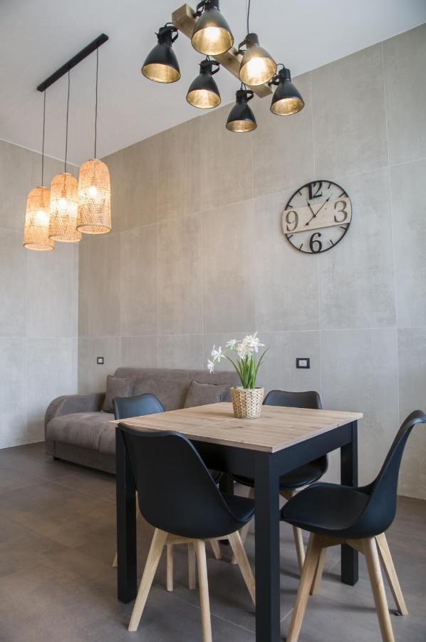 Suite 18 Luxury Apartments Bari Exterior foto