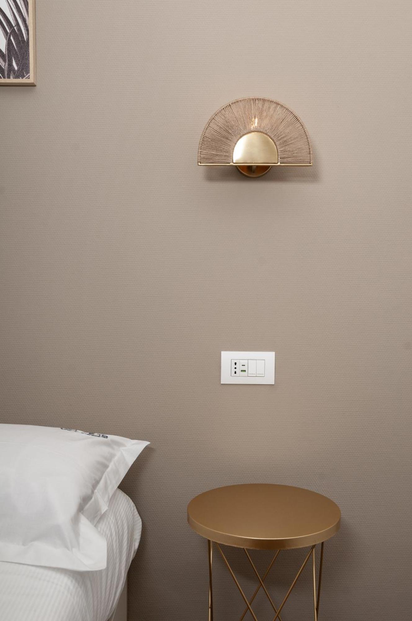 Suite 18 Luxury Apartments Bari Exterior foto